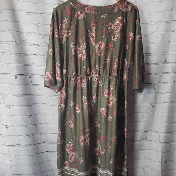 One World Dress - Picture 5 of 6